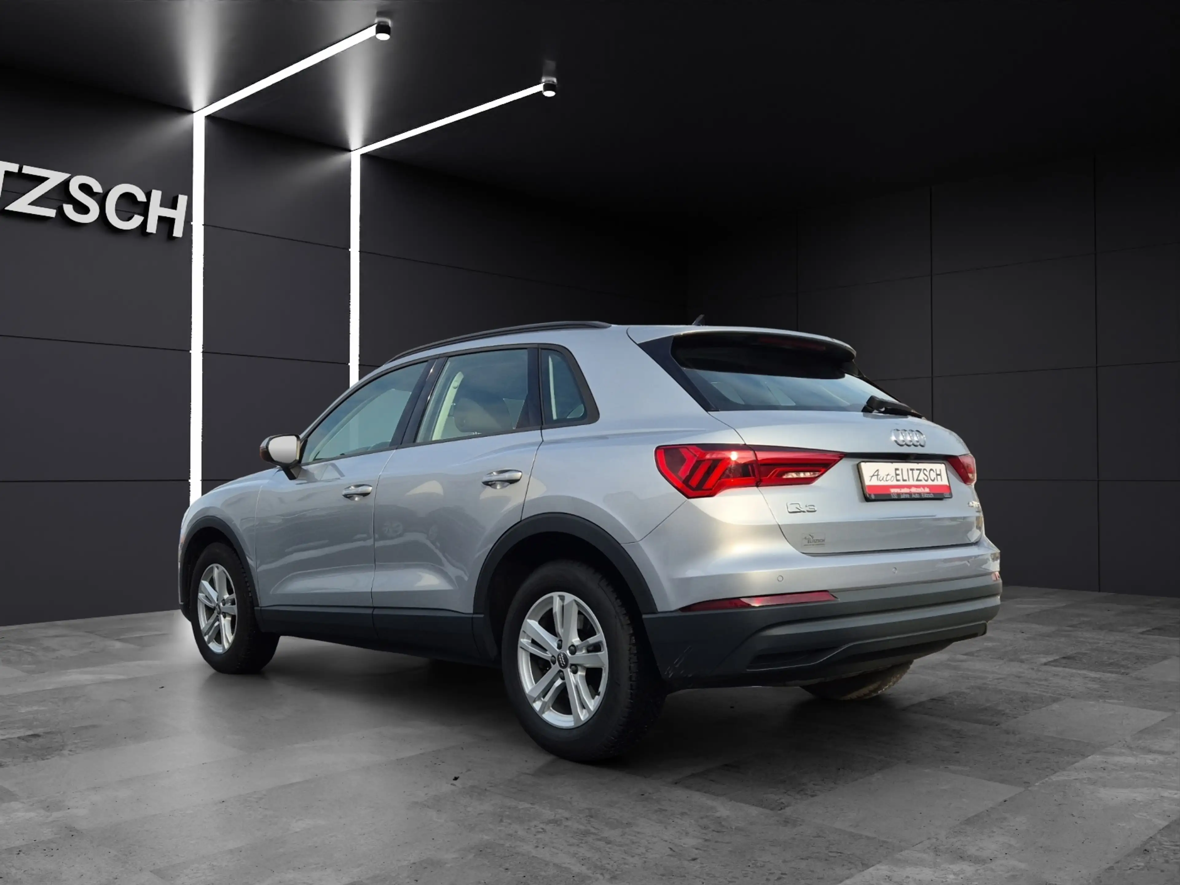 Audi Q3 40 TFSI quattro S-tronic Matrix Navi STHZ ACC SHZ — photo 3