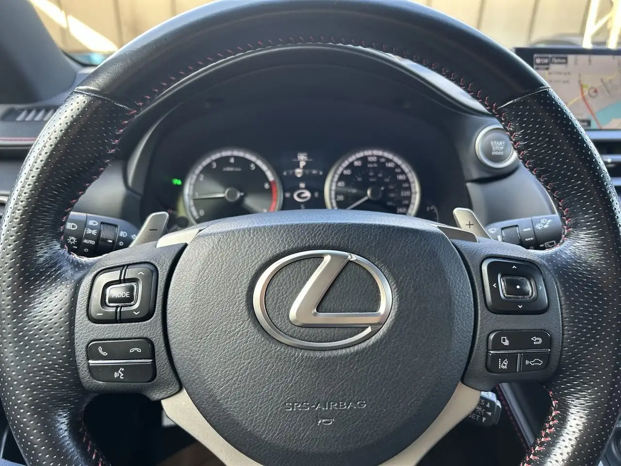 Lexus NX снимка Lexus NX