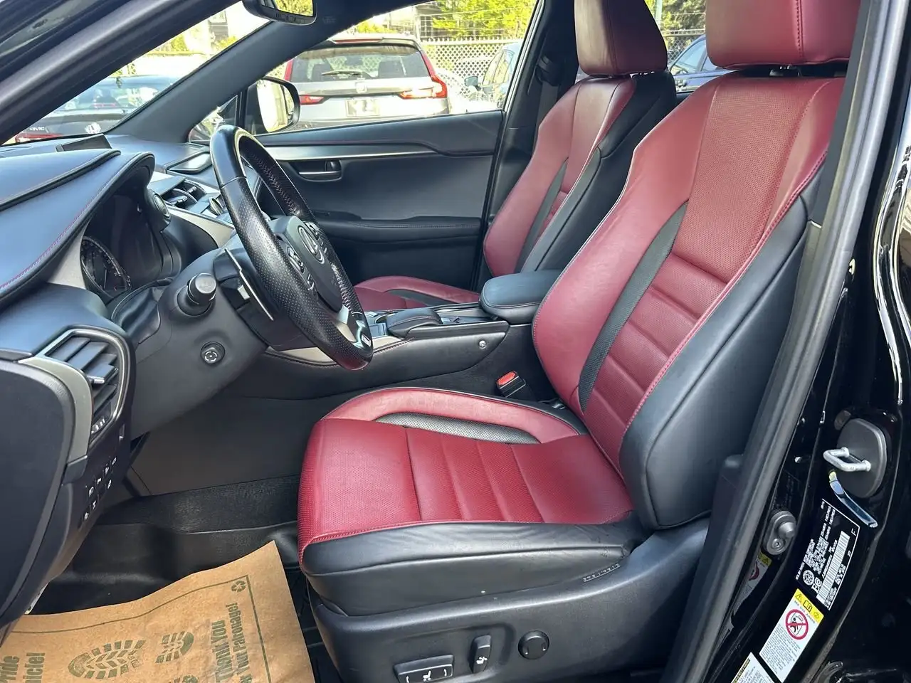 Lexus NX снимка Lexus NX