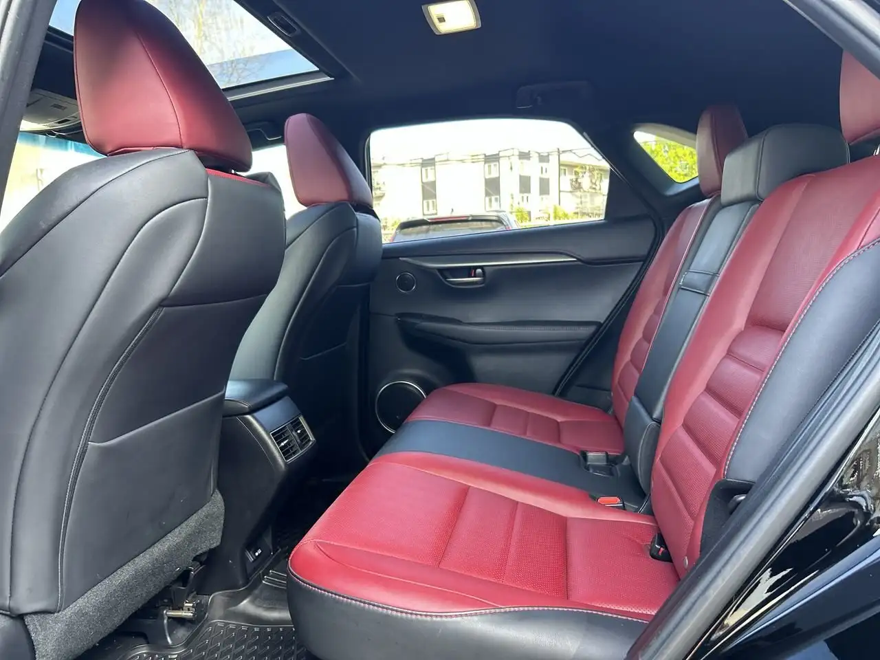 Lexus NX снимка Lexus NX