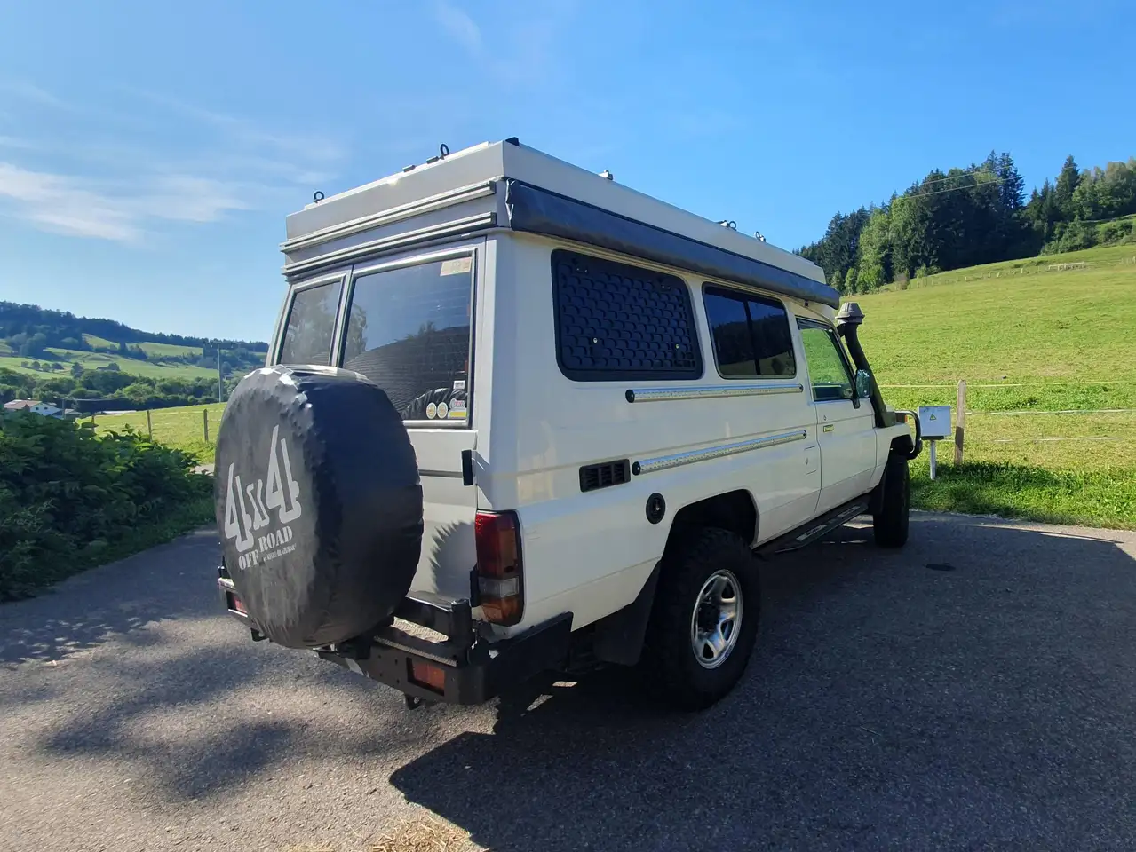 Toyota Land Cruiser 78 HZJ, foto 4