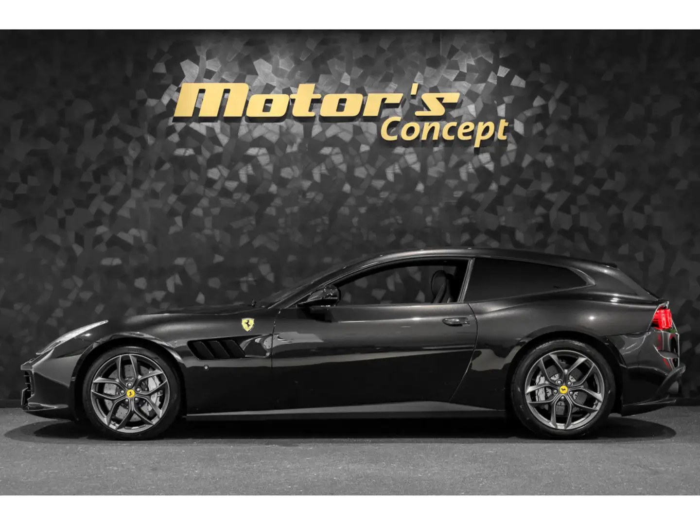 Ferrari GTC4 Lusso V8 - NERO DAYTONA Noir - 2