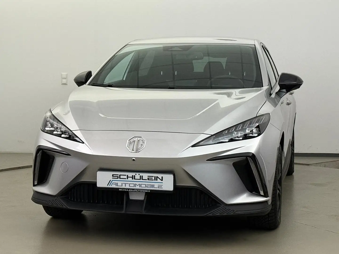 MG MG4 4 Luxury*LED*Teilleder*CarPlay*SHZ*ACC*1. Hand* Silber - 1