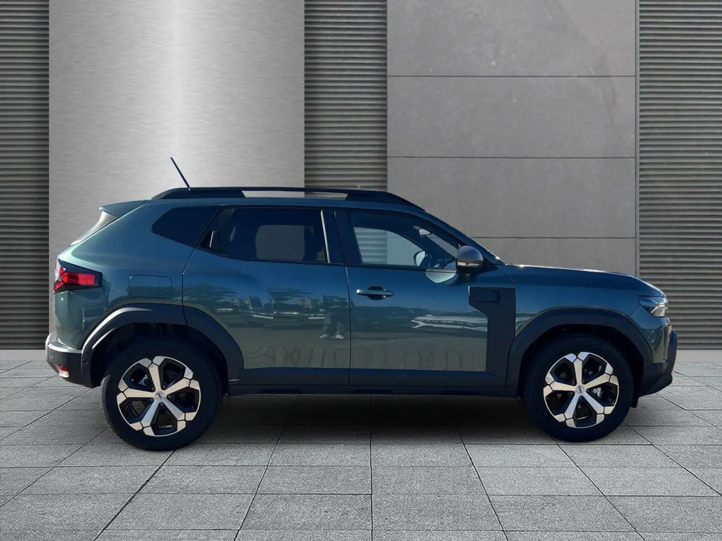 Dacia Duster Journey SHZ+RFK+PDC ECO-G 100 LPG 74 kW (101 PS... Grün - 2