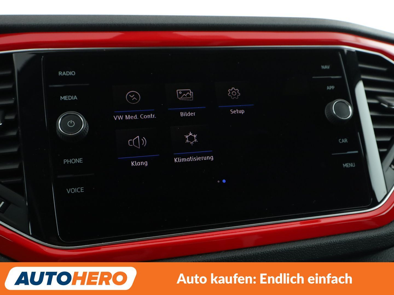 Volkswagen T-Roc 2.0 TDI Sport — photo 24