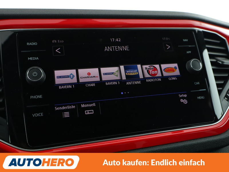 Volkswagen T-Roc 2.0 TDI Sport — photo 22