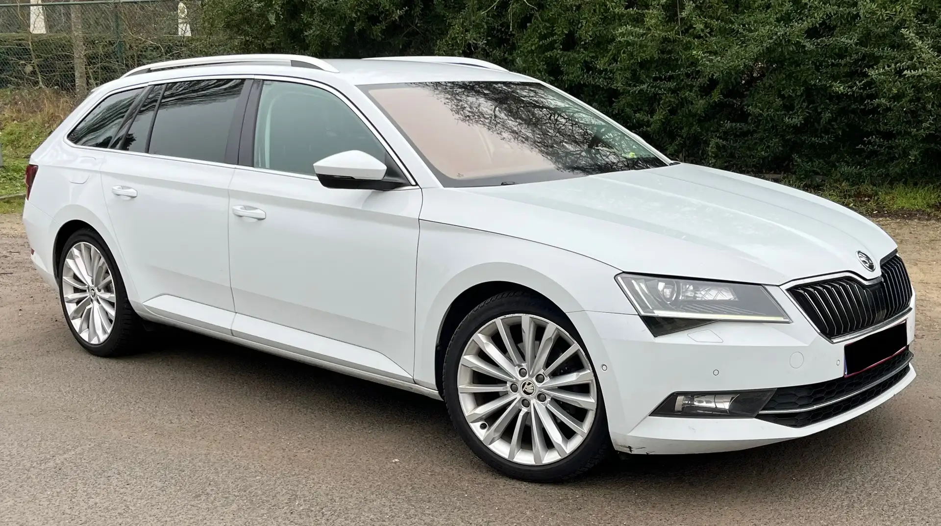 Skoda Superb Combi 2.0 TDI Style - 1