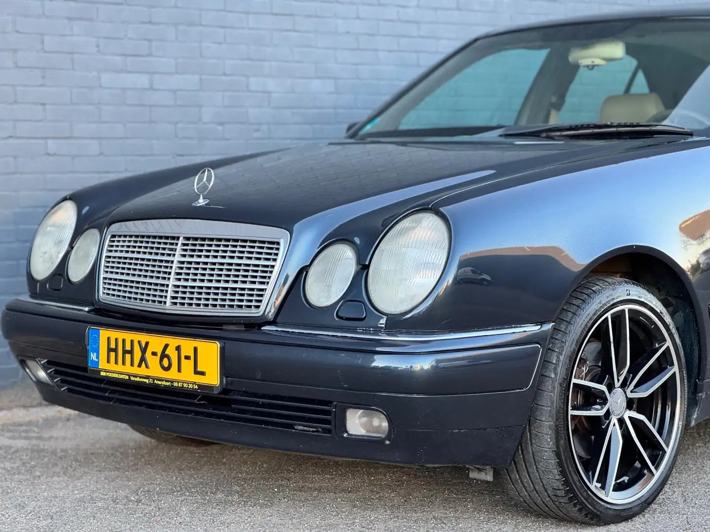 Mercedes-Benz E 280 Classic|SCHUIFDAK|AIRCO|AUT|RIJD PERFECT| Zwart - 2