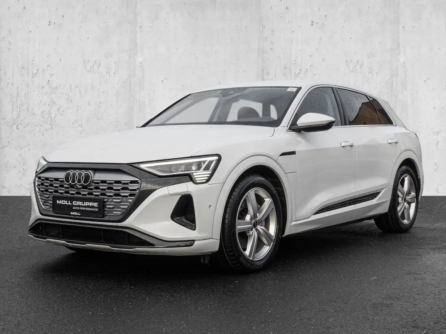 Audi Q8 e-tron 50 quattro advanced Weiß - 2