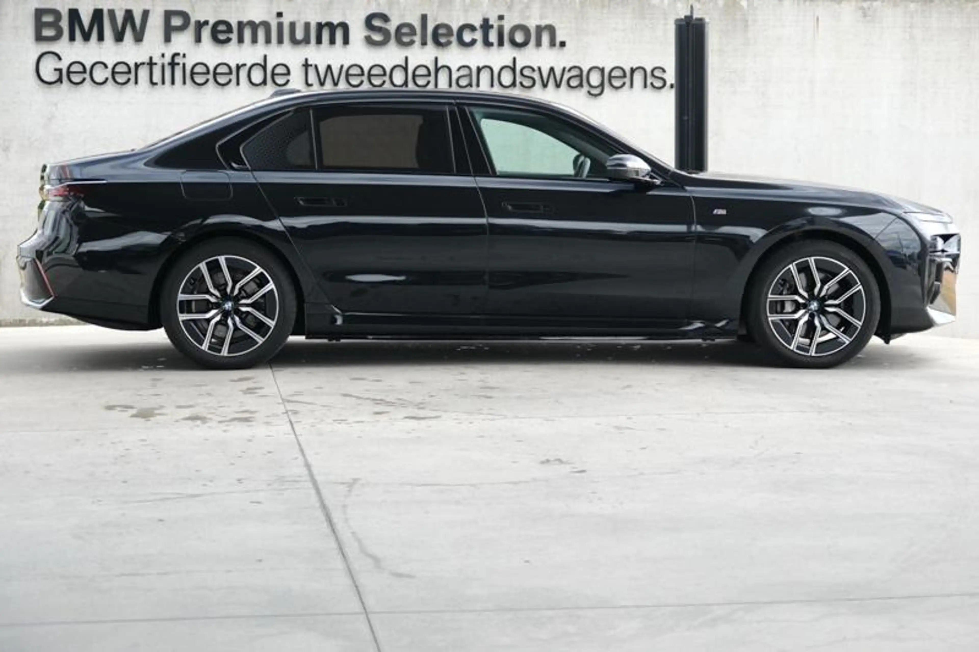 BMW i7 edrive50 M Sport | FONT ENT | DRIVE PRO — photo 3