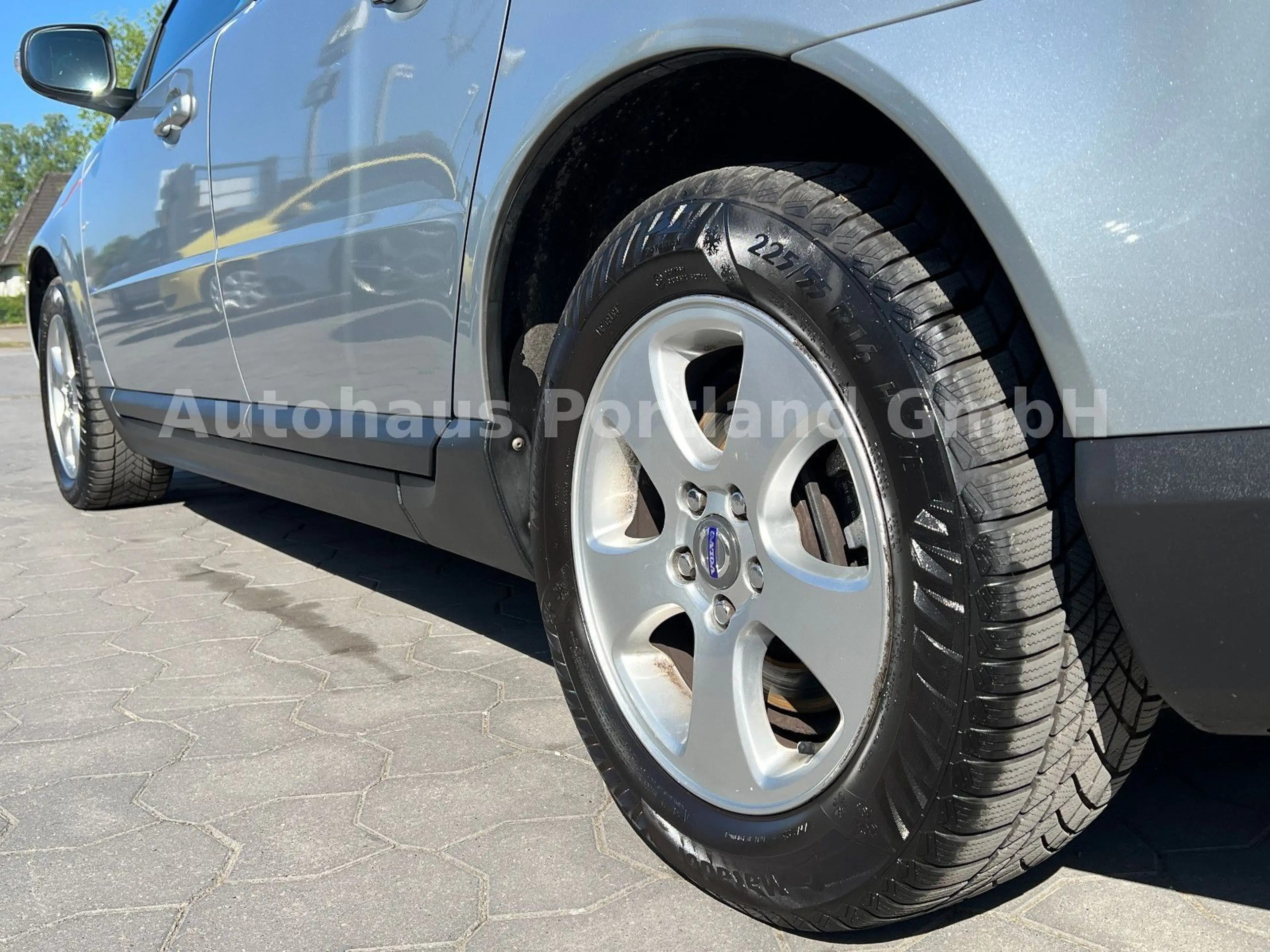 Volvo V70 2.4 D5 Kinetic/S-Heft/5 Zylinder — photo 6