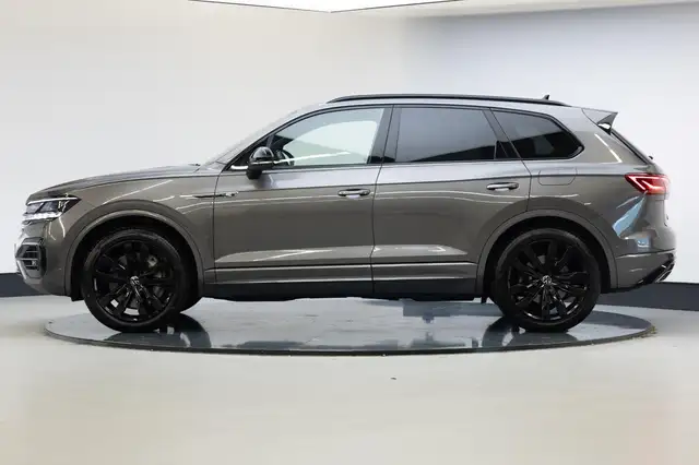 Volkswagen Touareg view 21