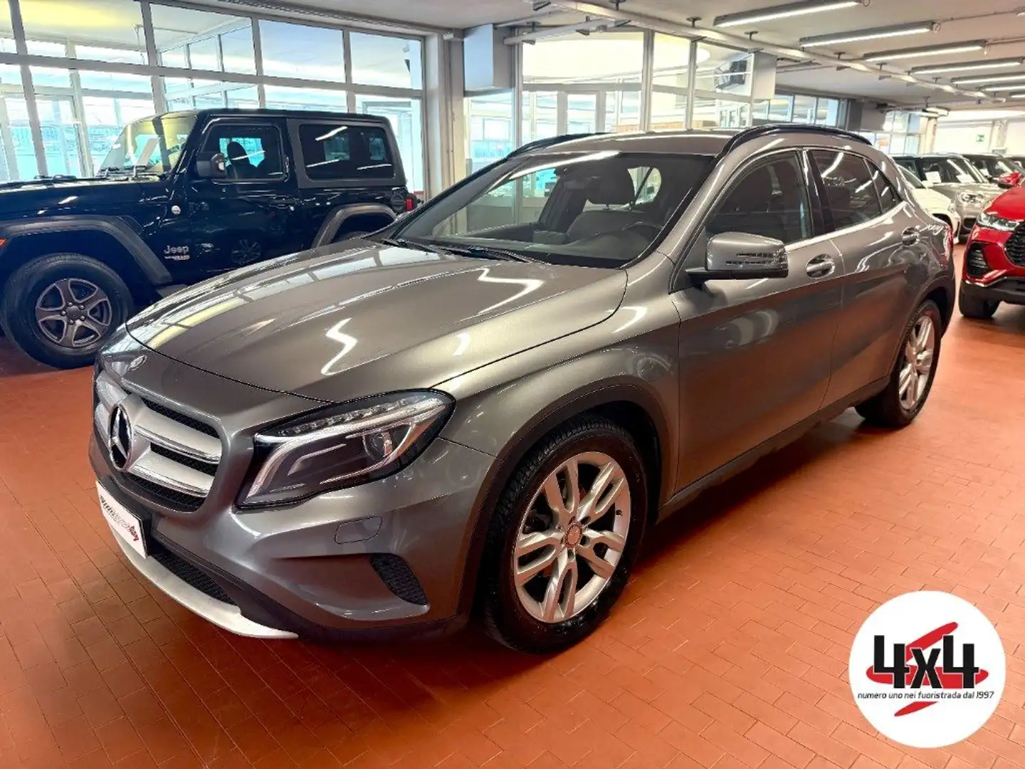 Mercedes-Benz GLA 220 CDI Auto. 4Matic Sport Grigio - 1
