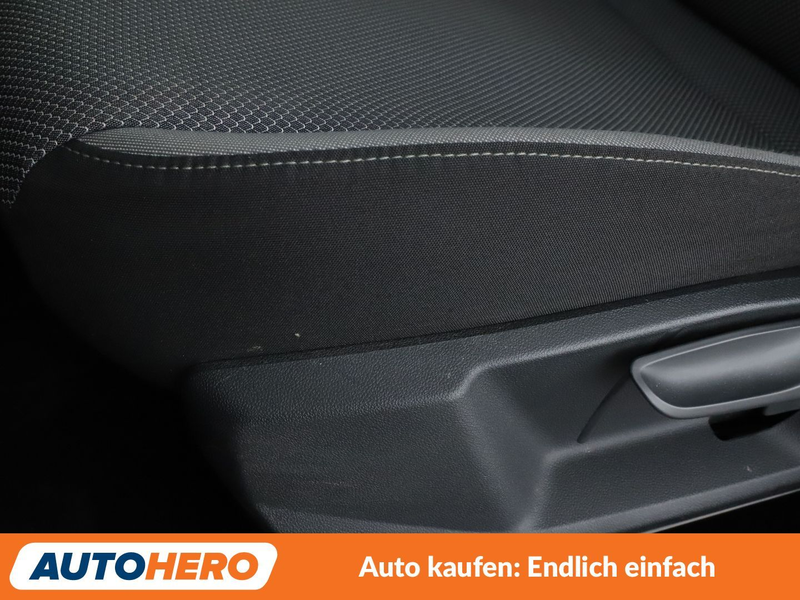 SEAT Ibiza 1.0 TSI Style*NAVI*LED*CAM*PDC* — photo 32