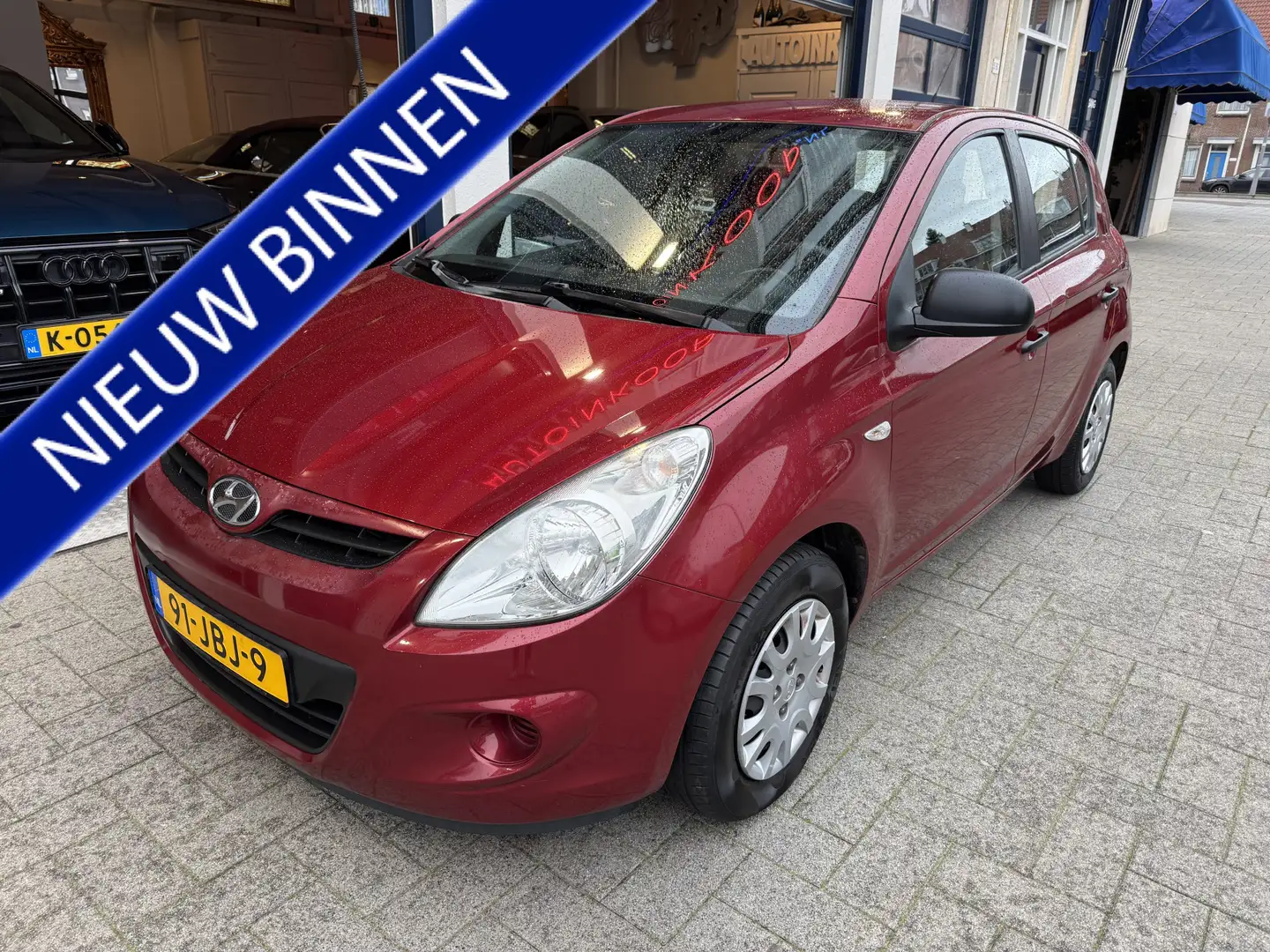 Hyundai i20 1.2i ActiveVersion Rouge - 1