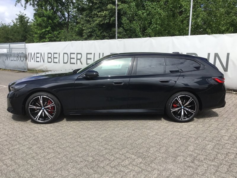 BMW 540 d xDrive Touring Sportpaket HUD StandHZG AHK-el. k — photo 4