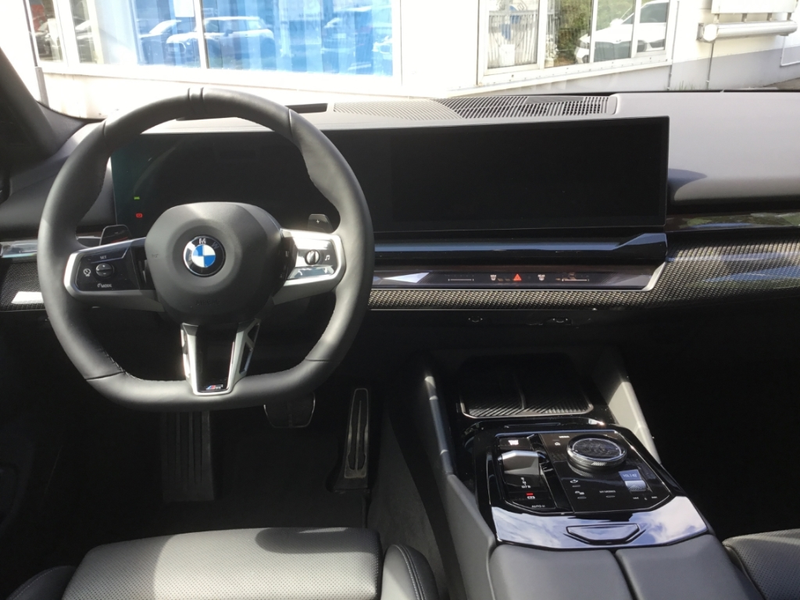 BMW 540 d xDrive Touring Sportpaket HUD StandHZG AHK-el. k — photo 11