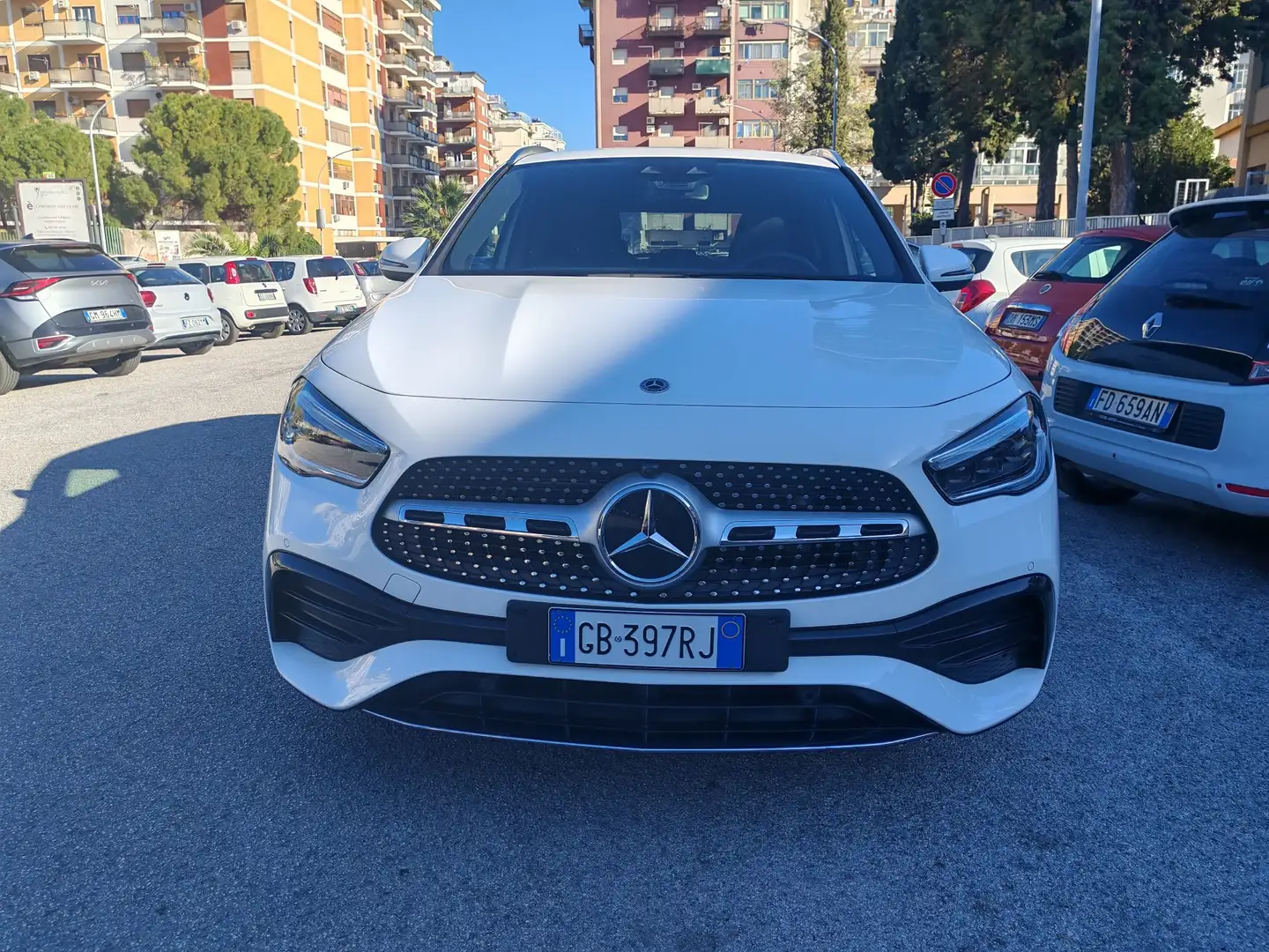 Mercedes-Benz GLA 220 d Premium 4matic auto - 2