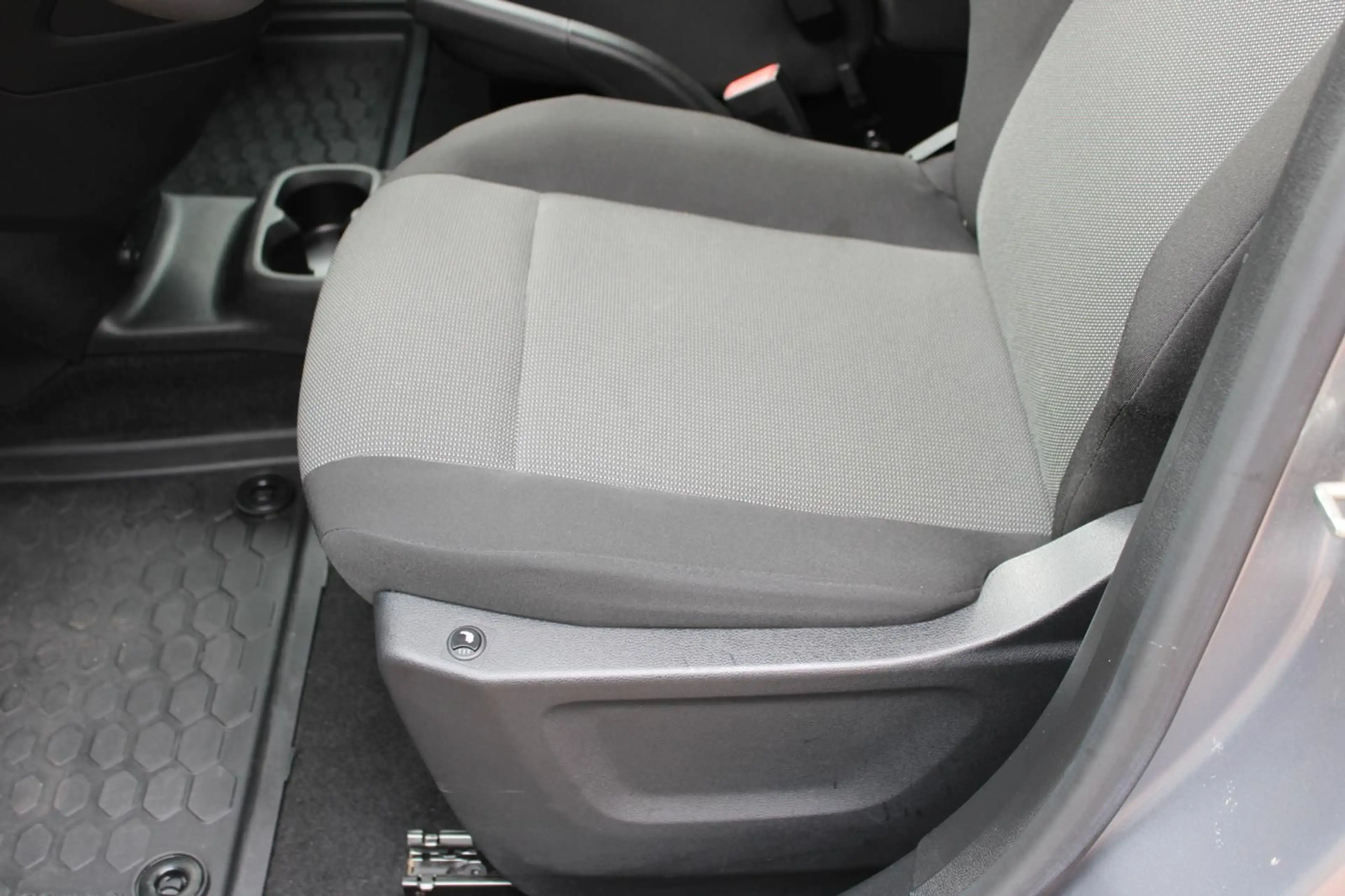 Opel Combo Selection 1.5 CDTI DPF Rückfahrkamera GJR — photo 13