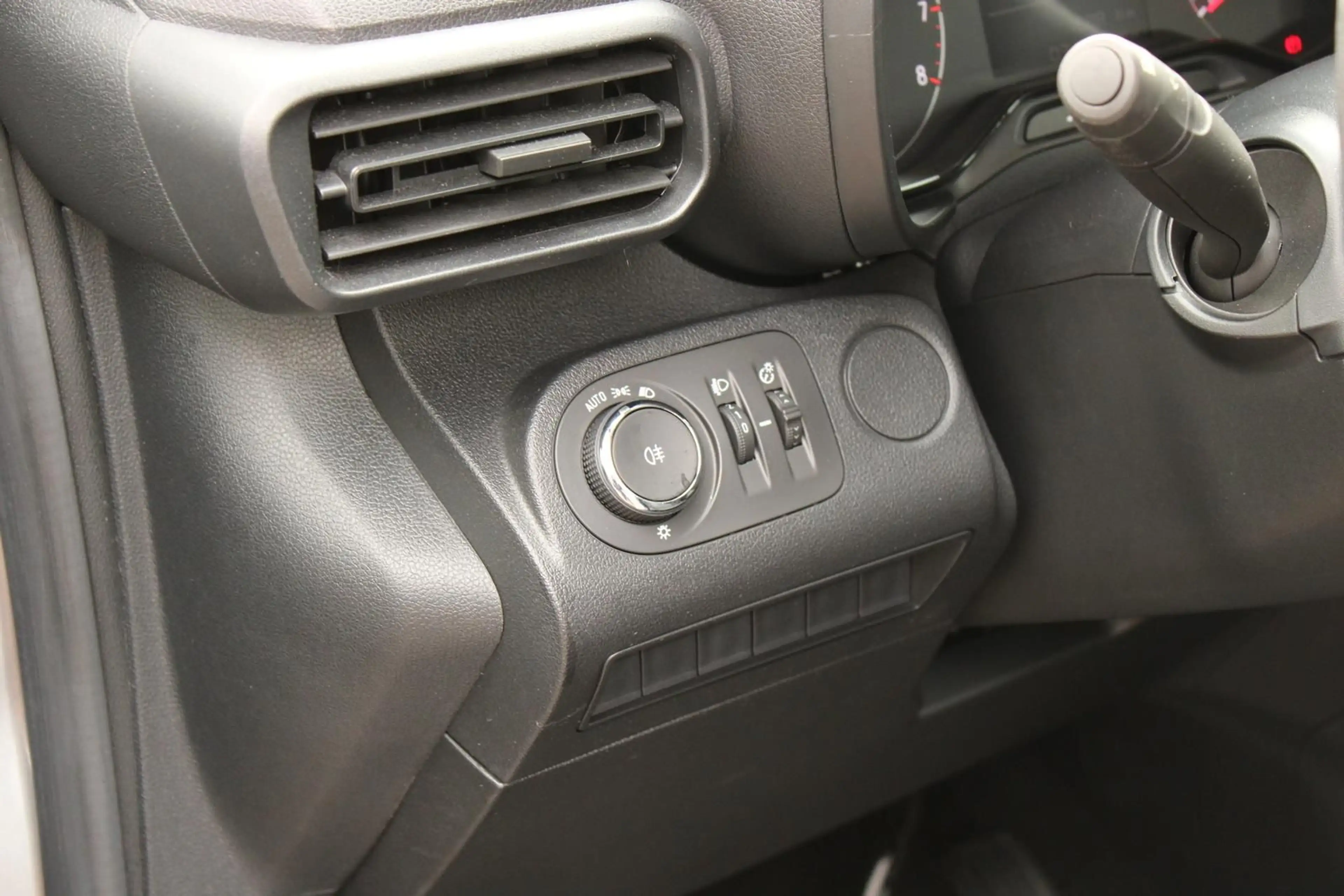 Opel Combo Selection 1.5 CDTI DPF Rückfahrkamera GJR — photo 12