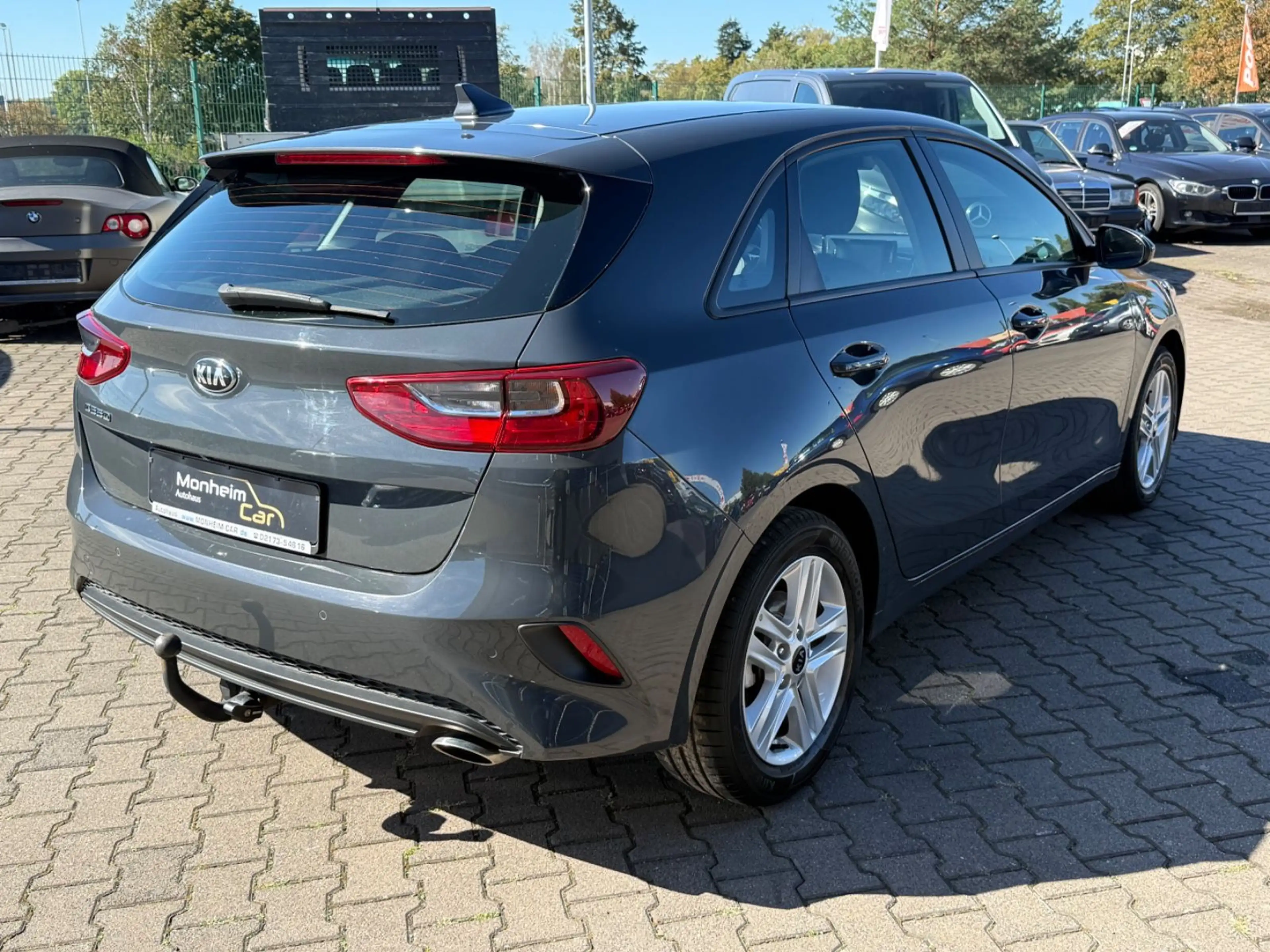Kia Ceed / cee'd — photo 3