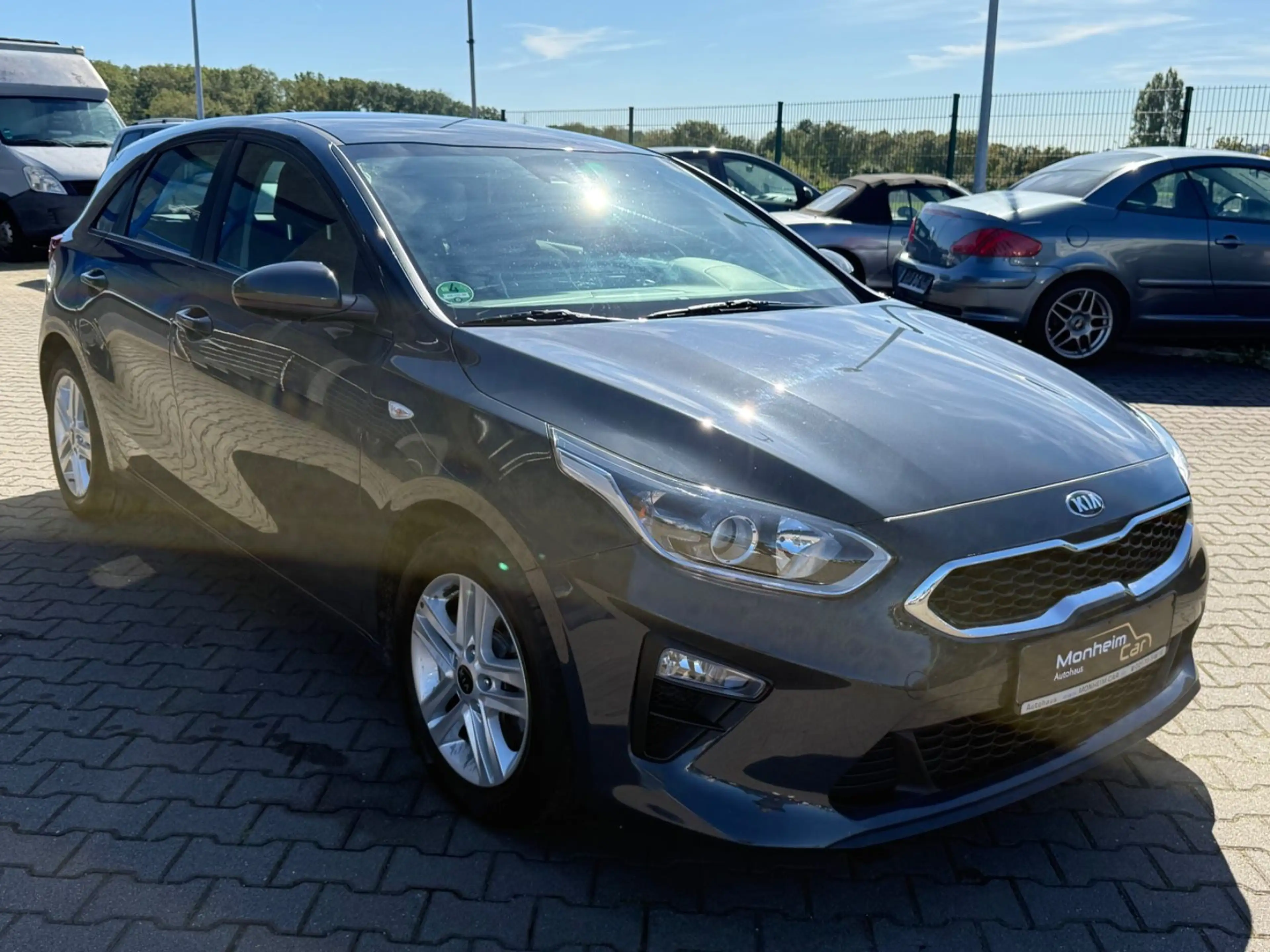 Kia Ceed / cee'd — photo 2