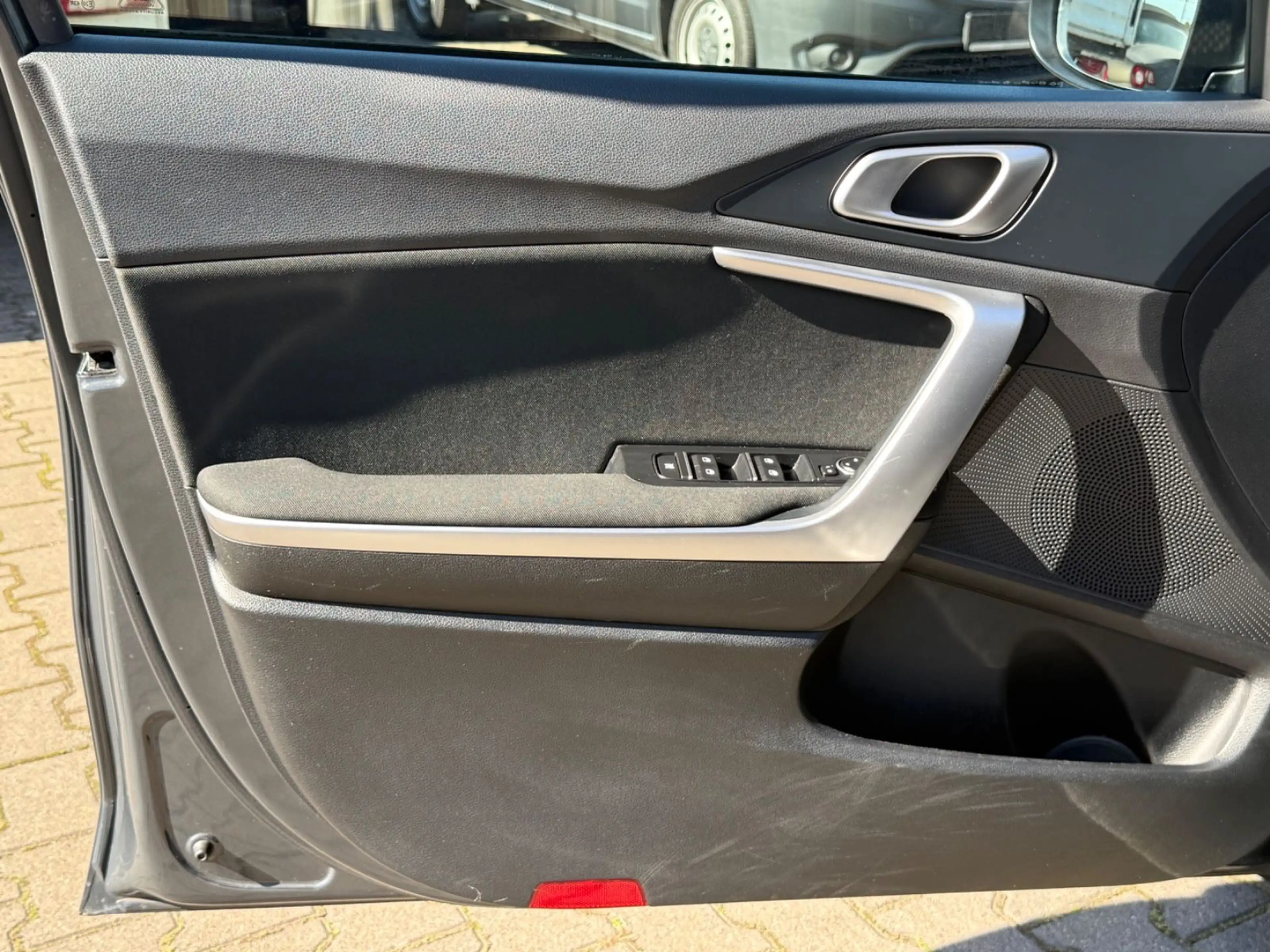 Kia Ceed / cee'd — photo 15