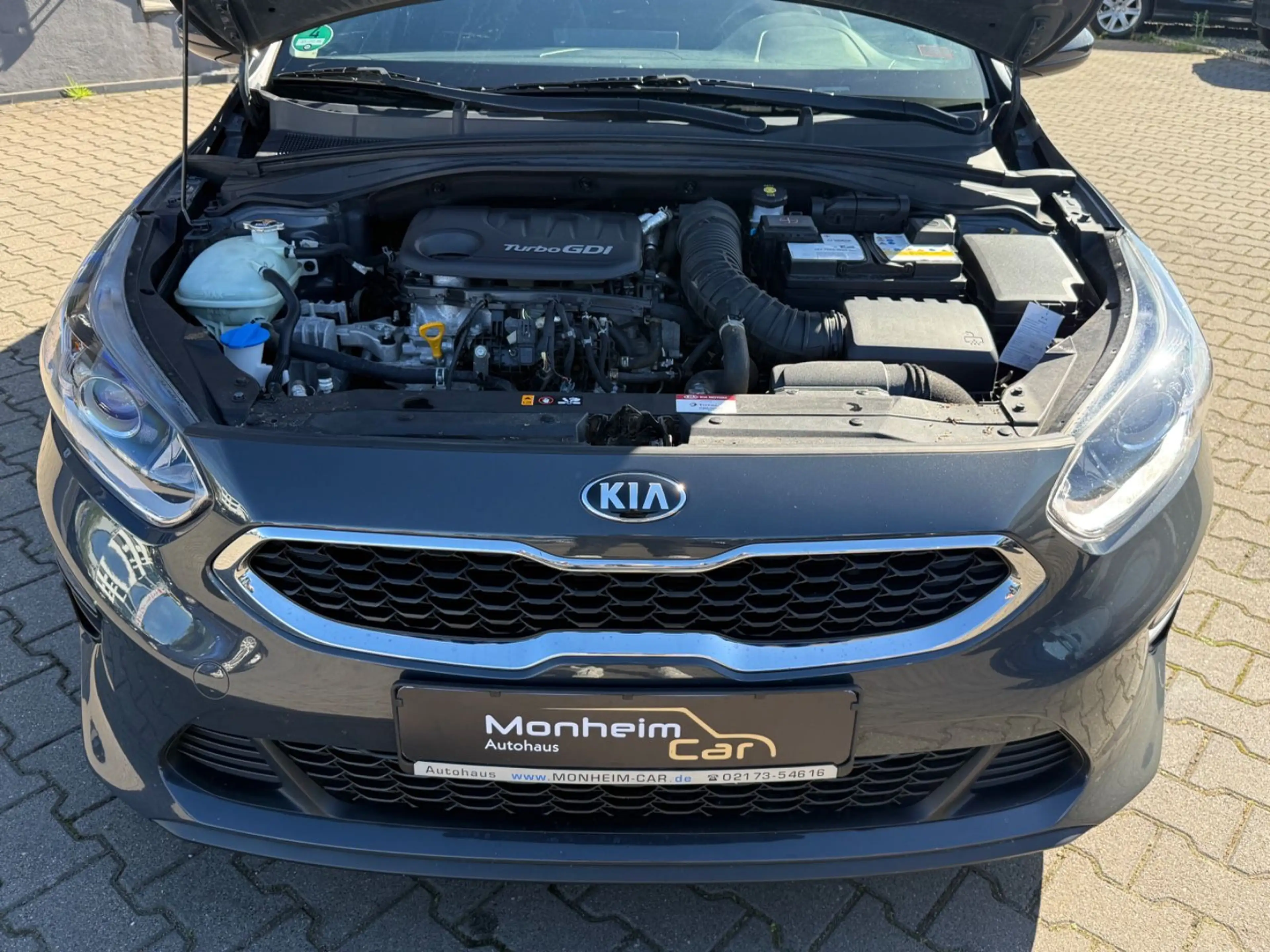 Kia Ceed / cee'd — photo 8