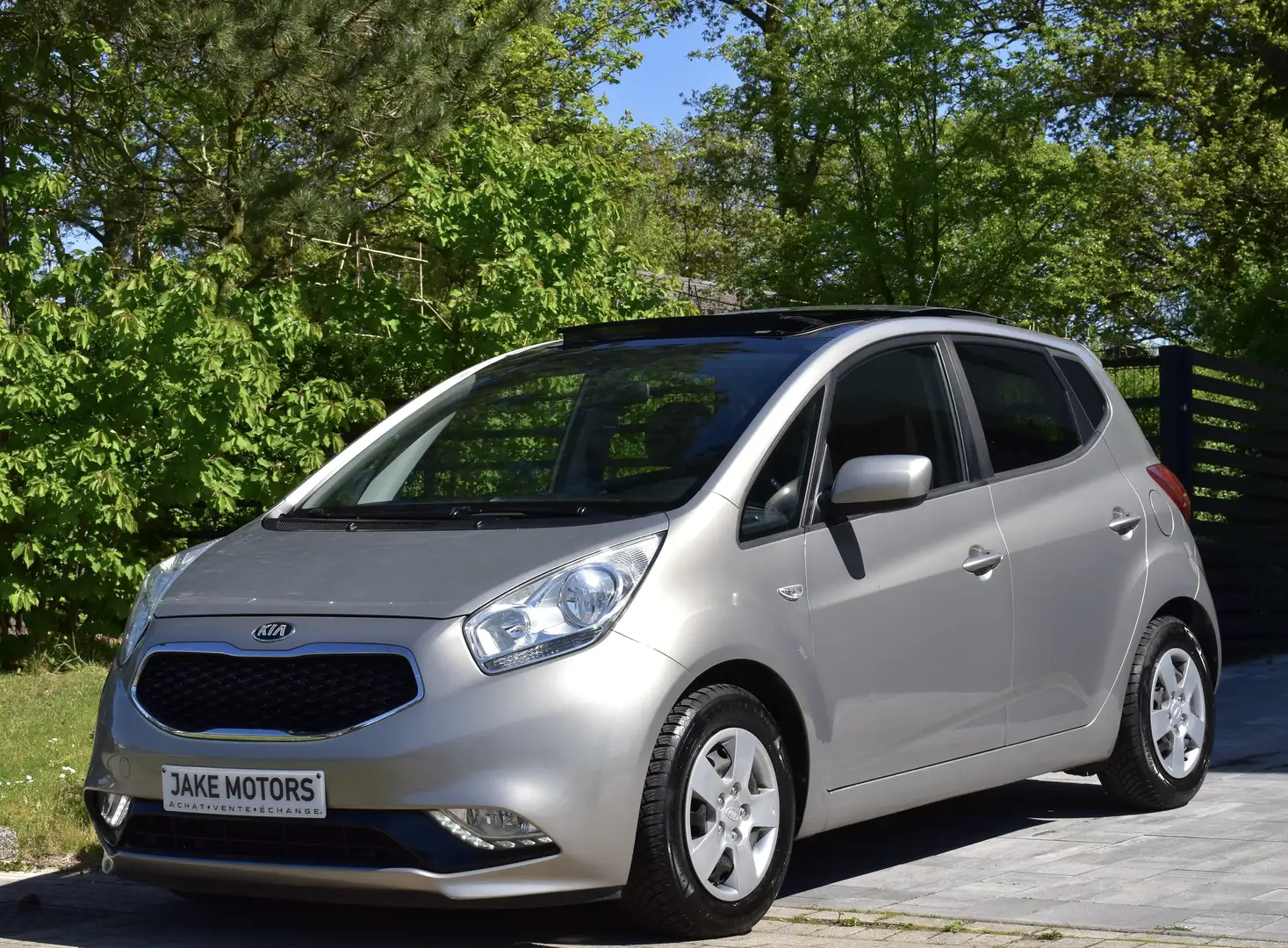 Kia Venga Venga 1.4i ** TOIT PANO/OUVRANT ** GPS ** GARANTIE Beige - 1