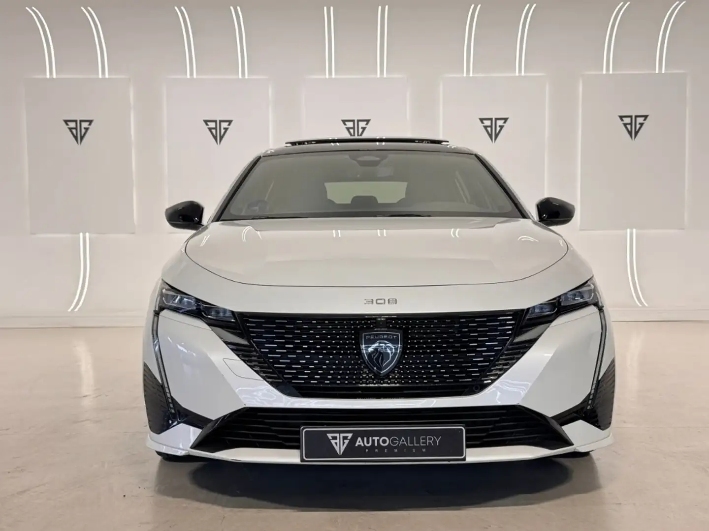 Peugeot 308 1.6 Hybrid GT Pack EAT8 225 Weiß - 2