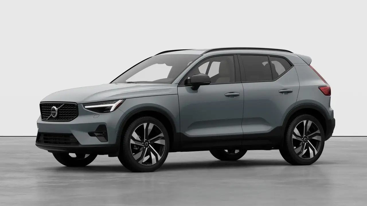2026 Volvo XC40