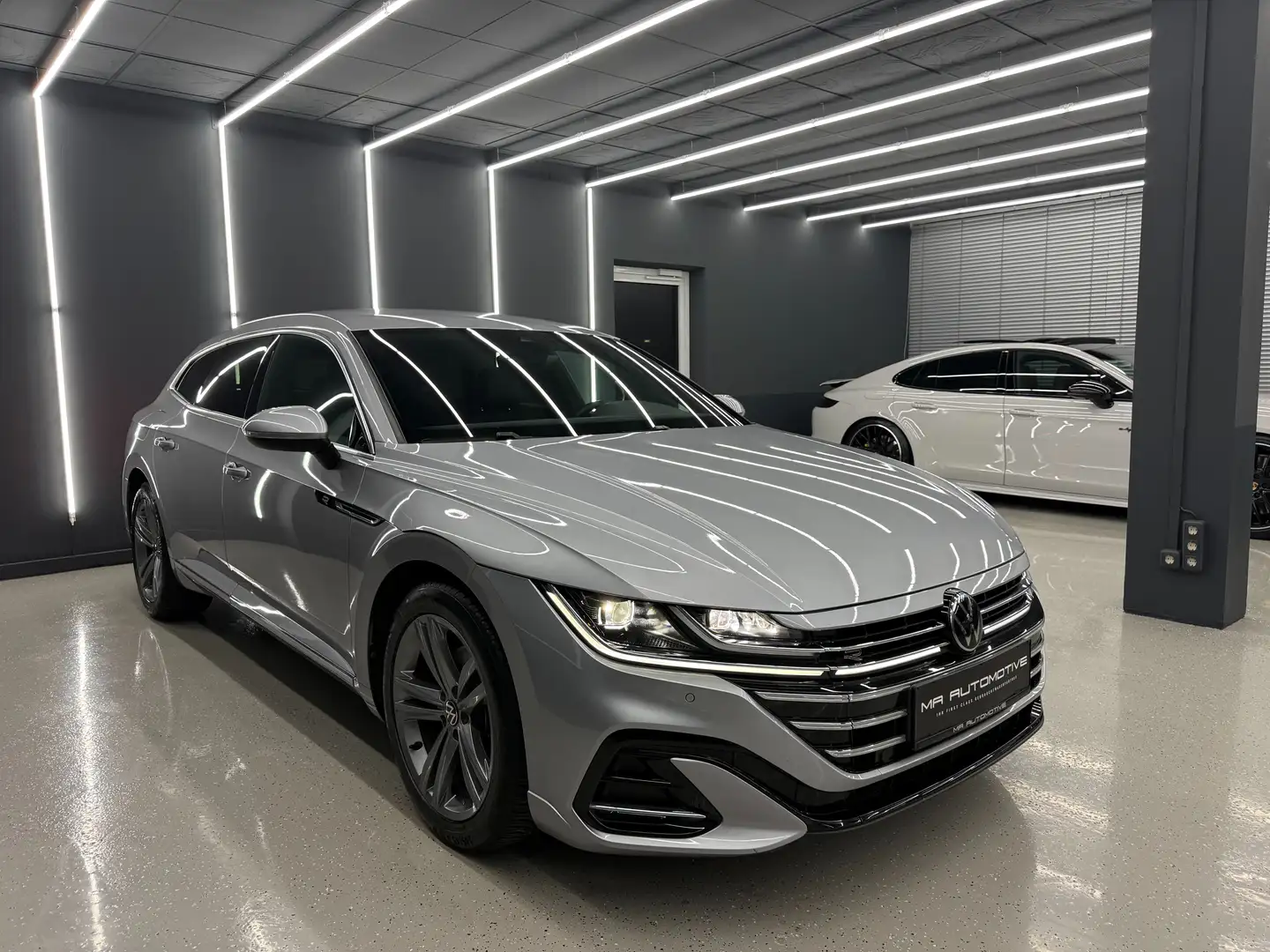 Volkswagen Arteon R-Line Shootingbrake 2.0 TDI *MATRIX*ACC*RFK*TOP* Grau - 2