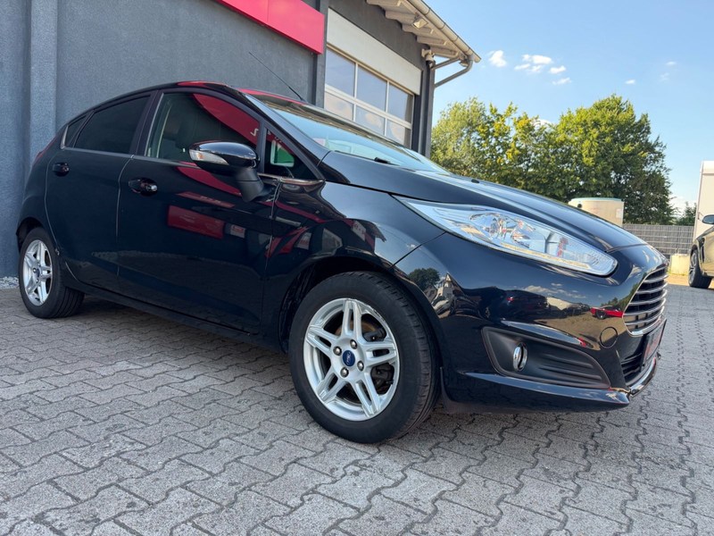 Ford Fiesta Titanium5-Türig* TÜV neu Service neu! — photo 3