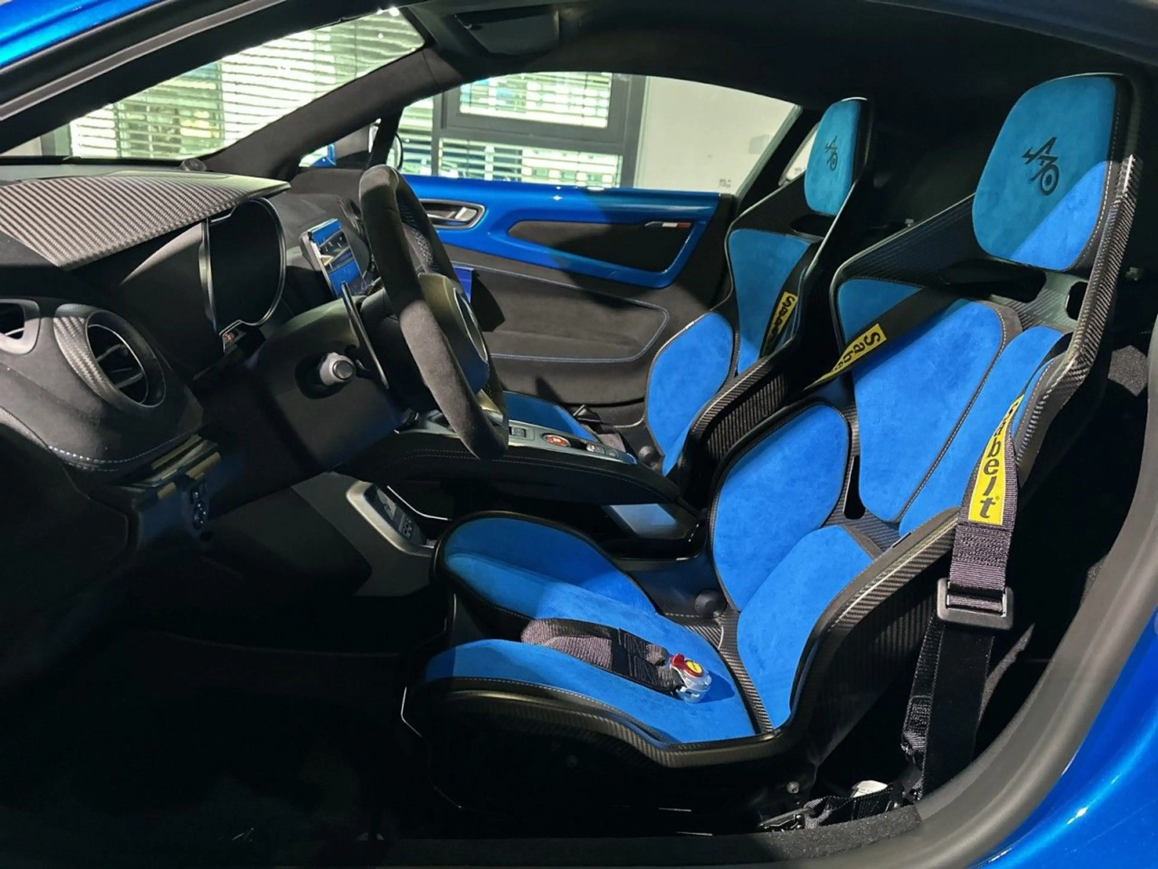 Alpine A110 R70-Sonderedition MY25 mit Titan Akrapovic — photo 12