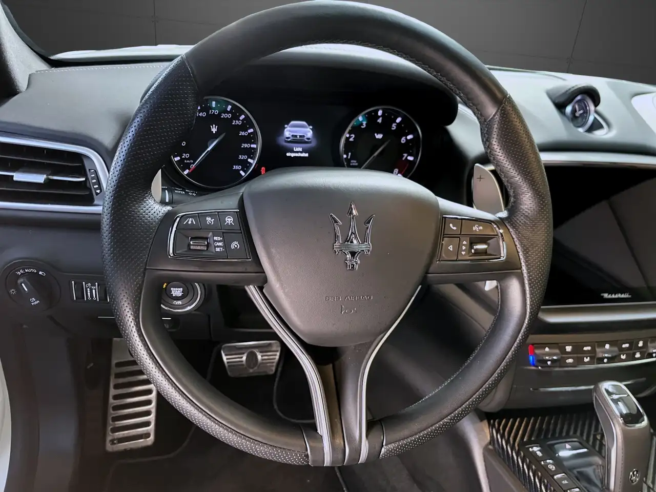 Maserati Ghibli 2022 — фото 10