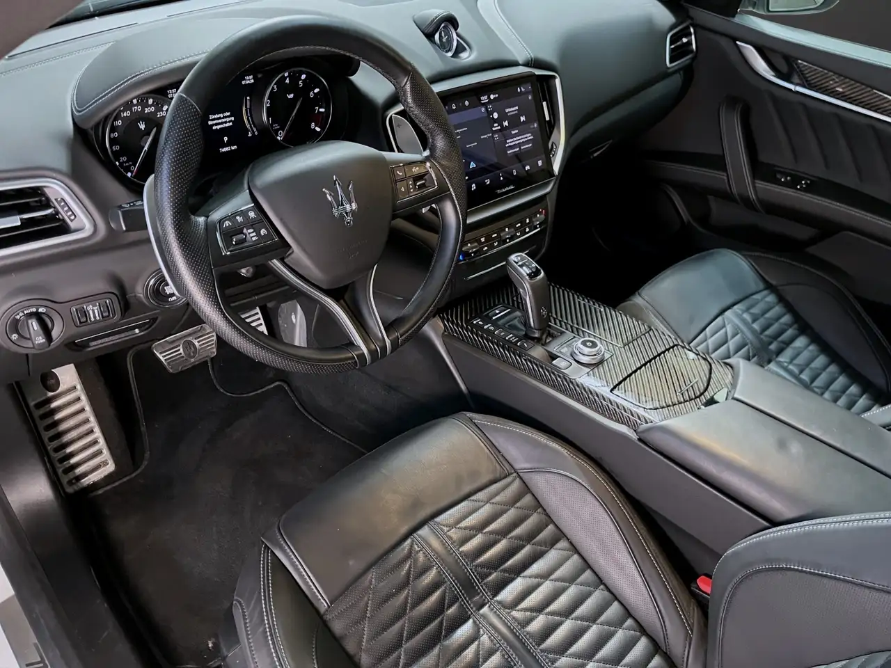 Maserati Ghibli 2022 — фото 14