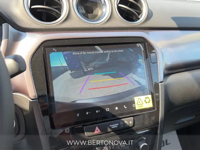 Suzuki Vitara view 13