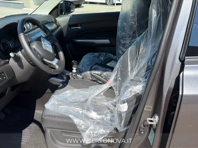 Suzuki Vitara view 11