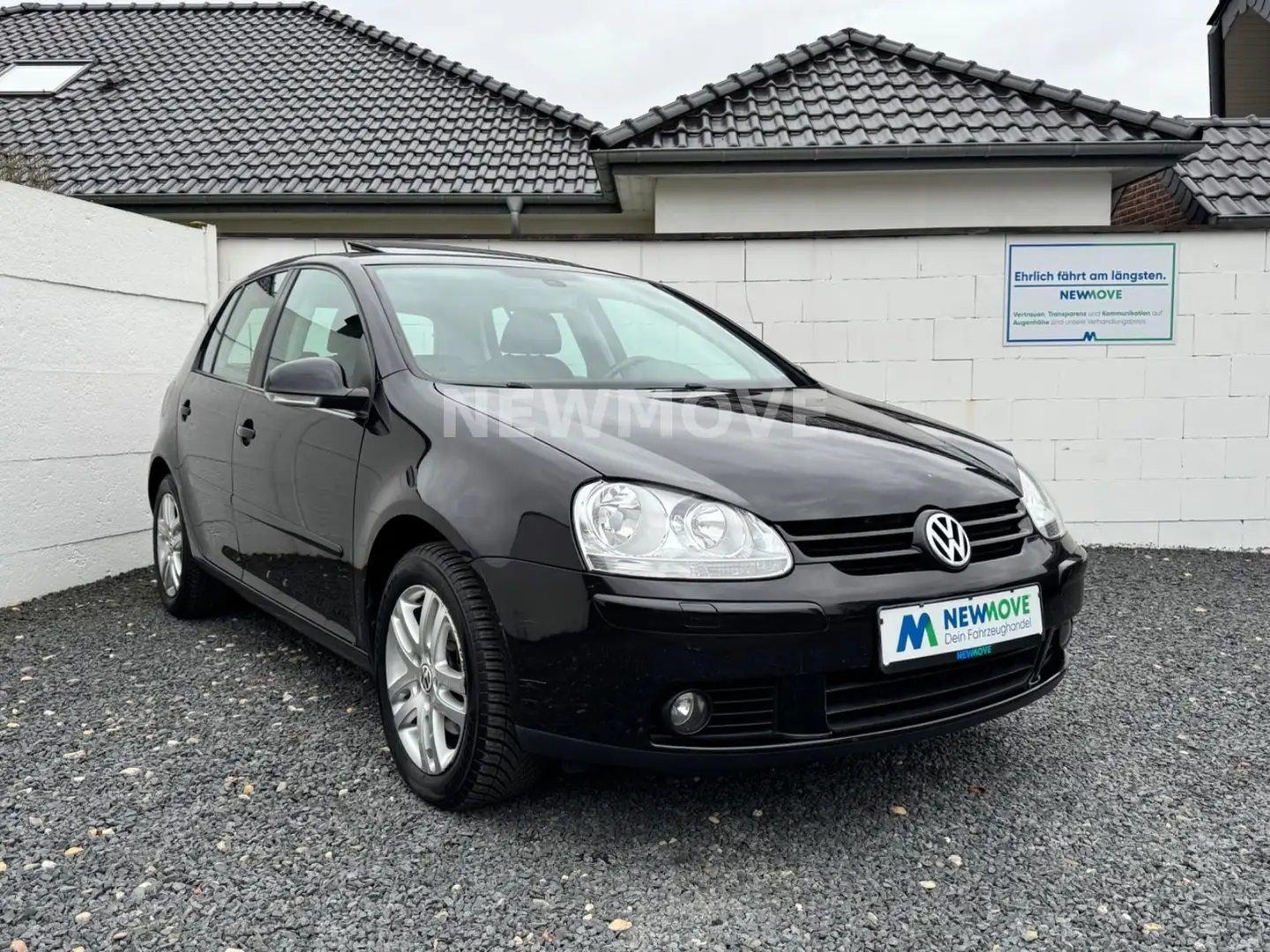 Volkswagen Golf V 2.0 TDI Lim. SHZ PDC Schiebedach Tempo. Negro - 1