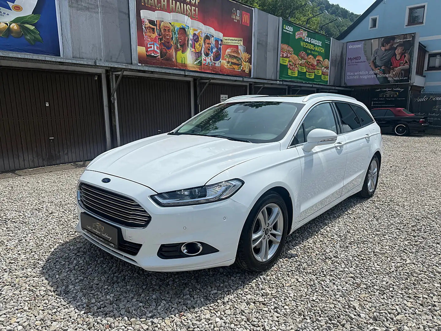 Ford Mondeo Traveller Trend 2,0 TDCi Aut. Weiß - 1
