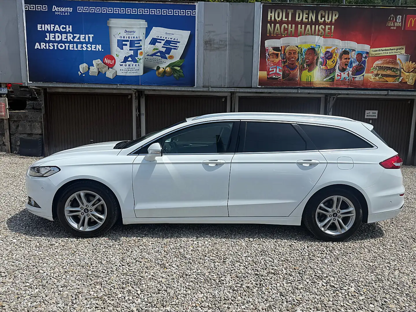 Ford Mondeo Traveller Trend 2,0 TDCi Aut. Weiß - 2