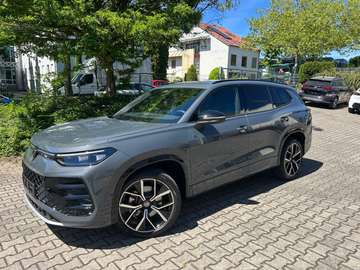 2.0 TDI 4Motion R-Line Panorama 7 Sitzer