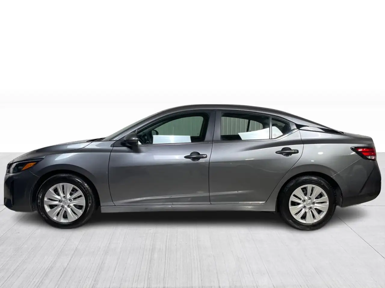 Nissan Sentra снимка Nissan Sentra