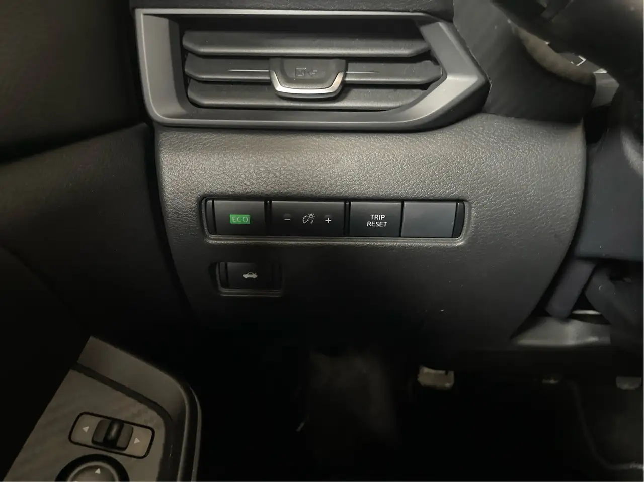 Nissan Sentra снимка Nissan Sentra