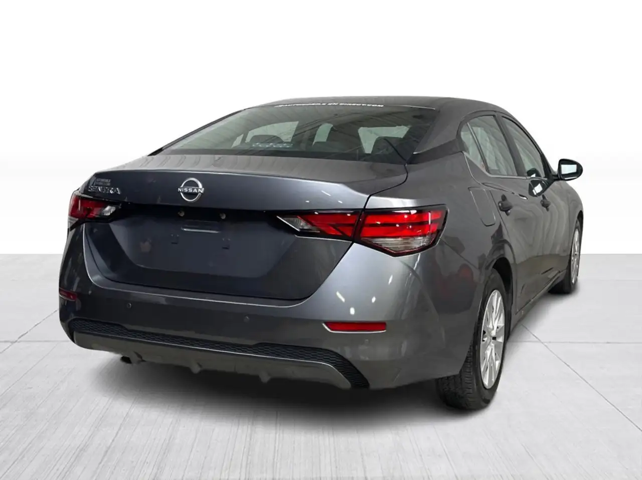 Nissan Sentra снимка Nissan Sentra