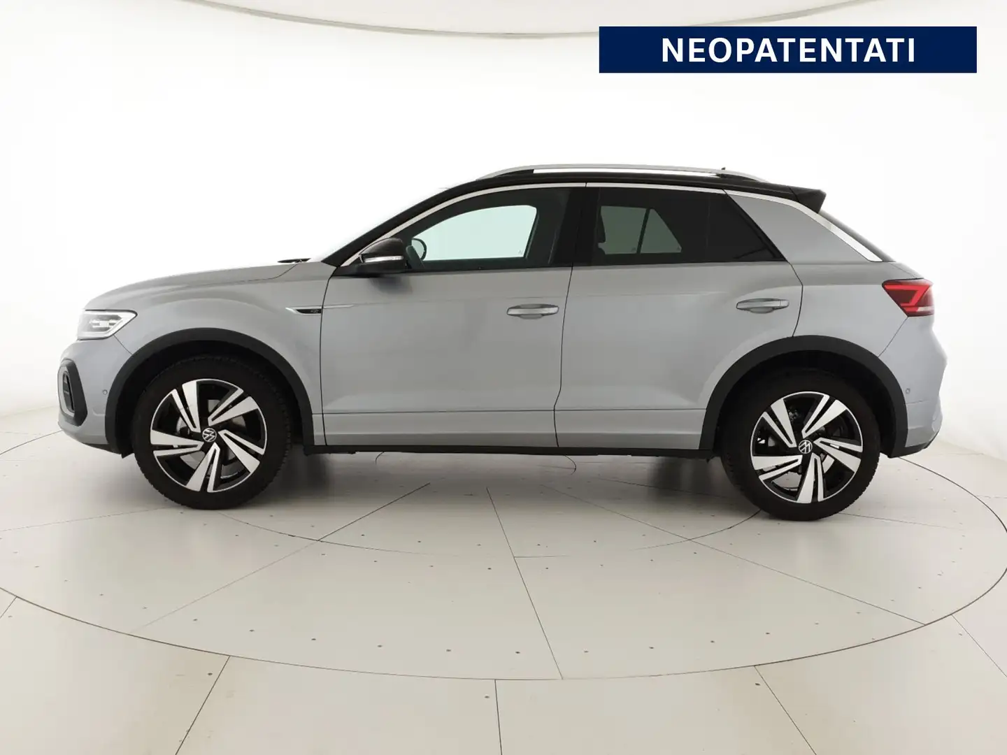 Volkswagen T-Roc 2.0 tdi r-line 115cv Grigio - 2