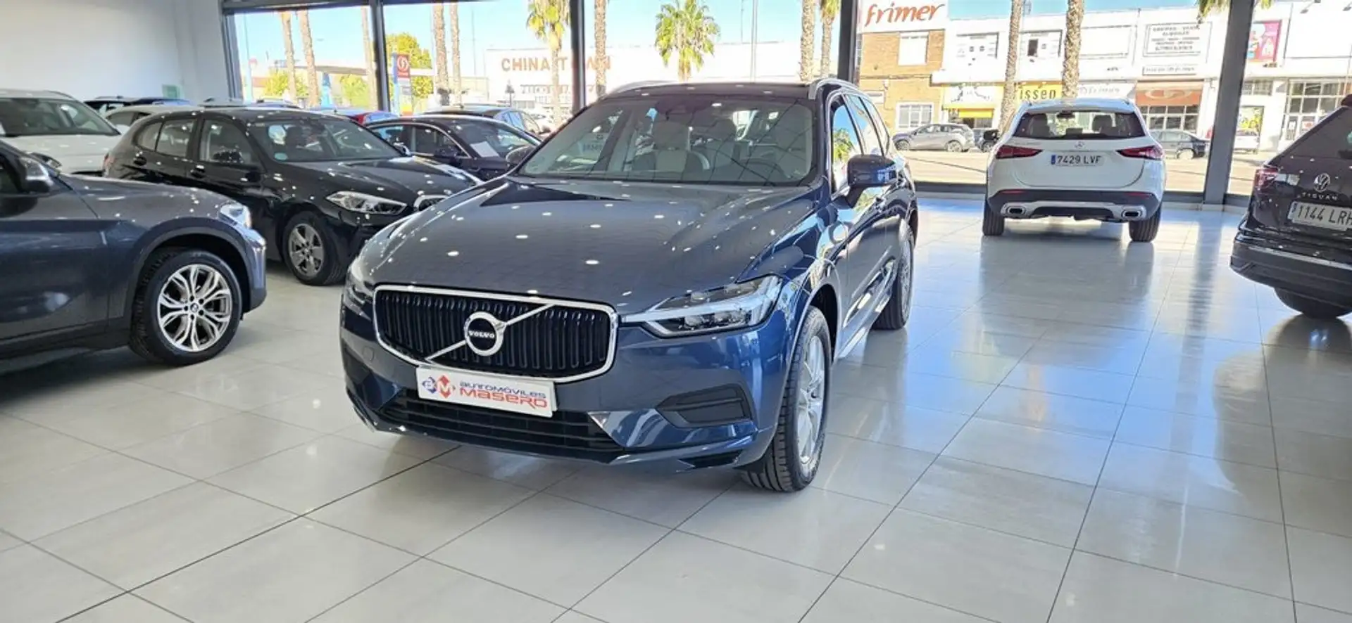 Volvo XC60 2.0 D4 AWD Business Plus Azul - 1