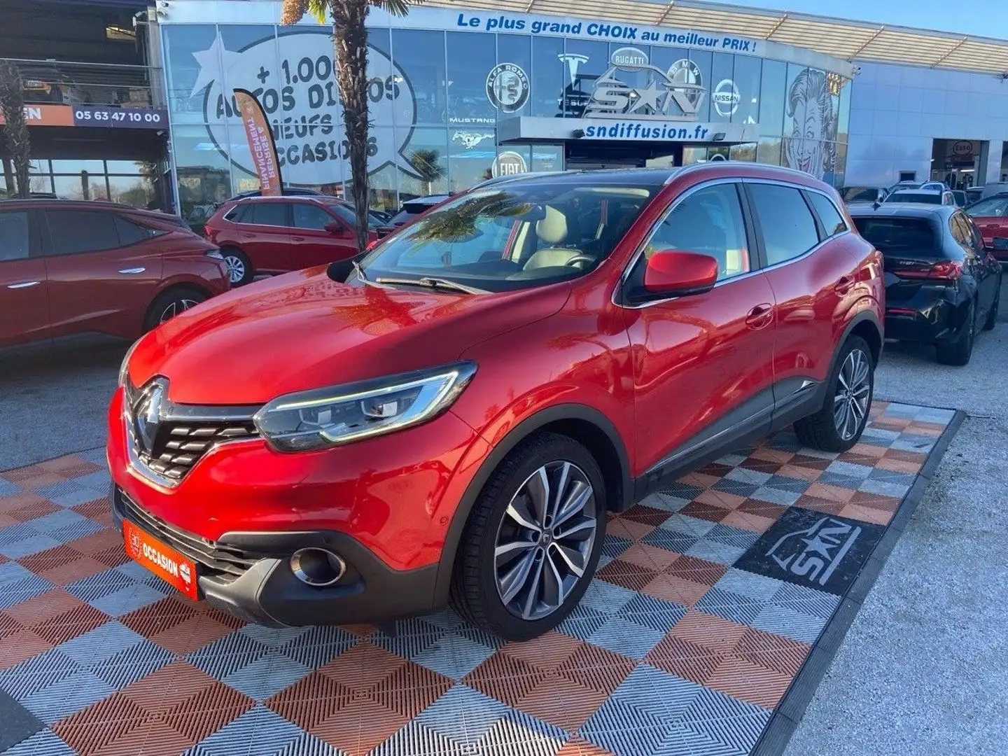 Renault Kadjar 1.2 TCE 130 EDC INTENS TOIT PANO Rouge - 1