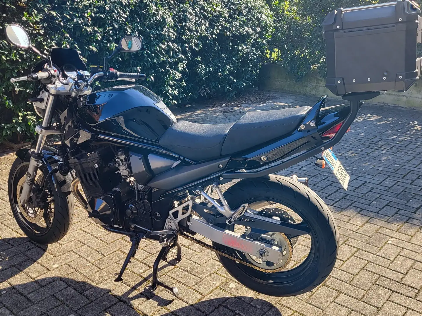 Suzuki Bandit 650 Negro - 2