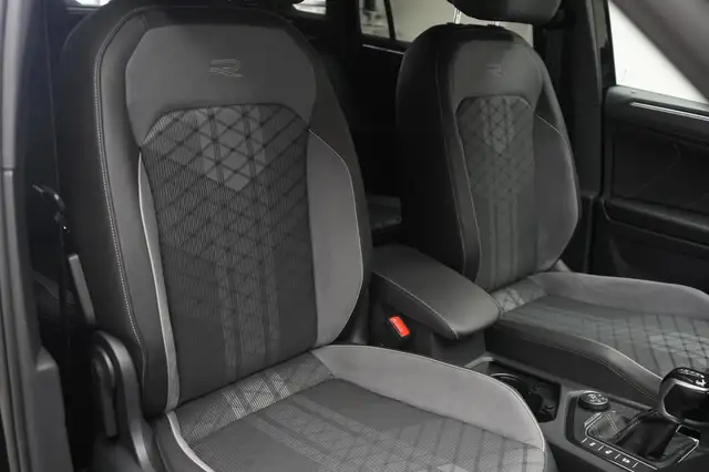 Volkswagen Tiguan view 9